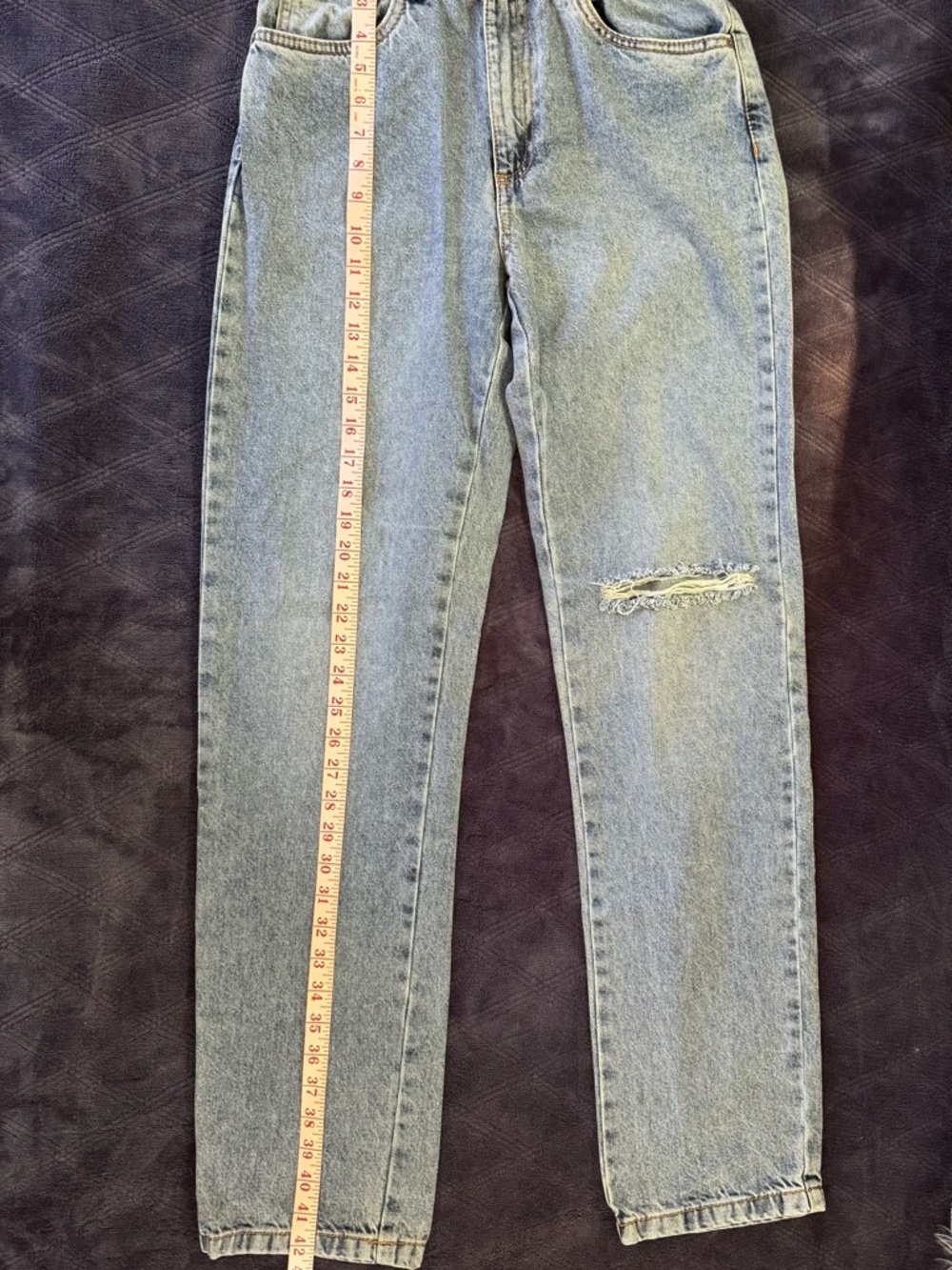 Cotton On Light Wash Straight Leg Jeans with Knee Rip